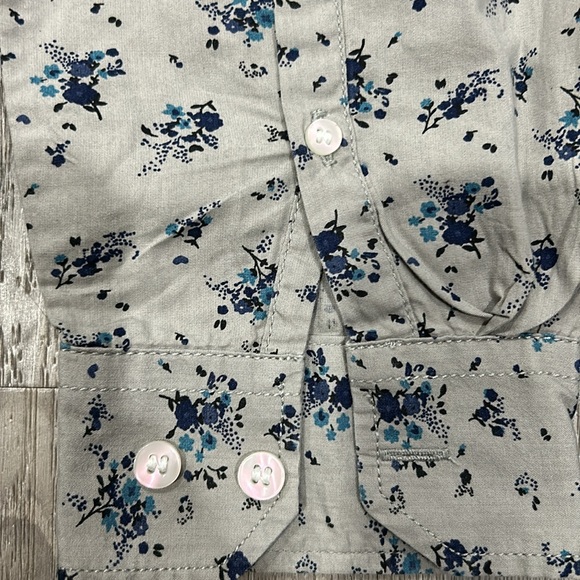 Casual button up T shirt, from a local designer mart &Harbour SIZE L, light grey - Picture 4 of 6